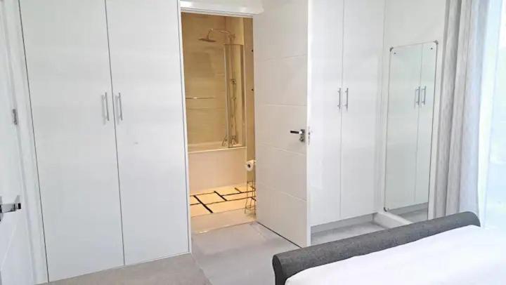 Cozy Double Room With Large En Suite Near Canary Wharf London With Amazing Views In A Shared Apartment 外观 照片