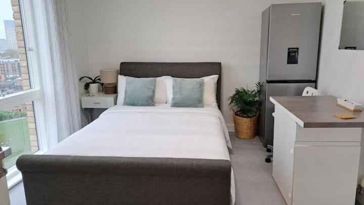 Cozy Double Room With Large En Suite Near Canary Wharf London With Amazing Views In A Shared Apartment 外观 照片