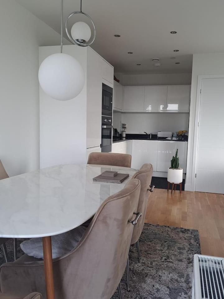 Cozy Double Room With Large En Suite Near Canary Wharf London With Amazing Views In A Shared Apartment 外观 照片