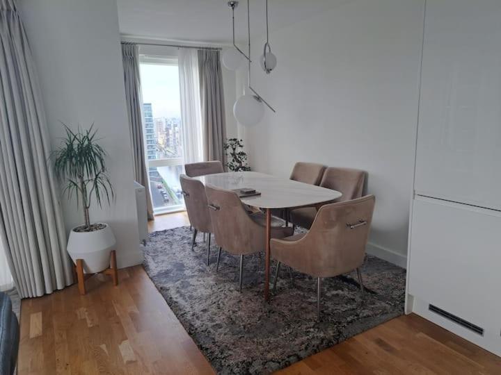Cozy Double Room With Large En Suite Near Canary Wharf London With Amazing Views In A Shared Apartment 外观 照片